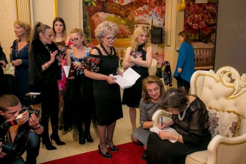 Стоянка Мутафова е Мисис Дама на годината 2019